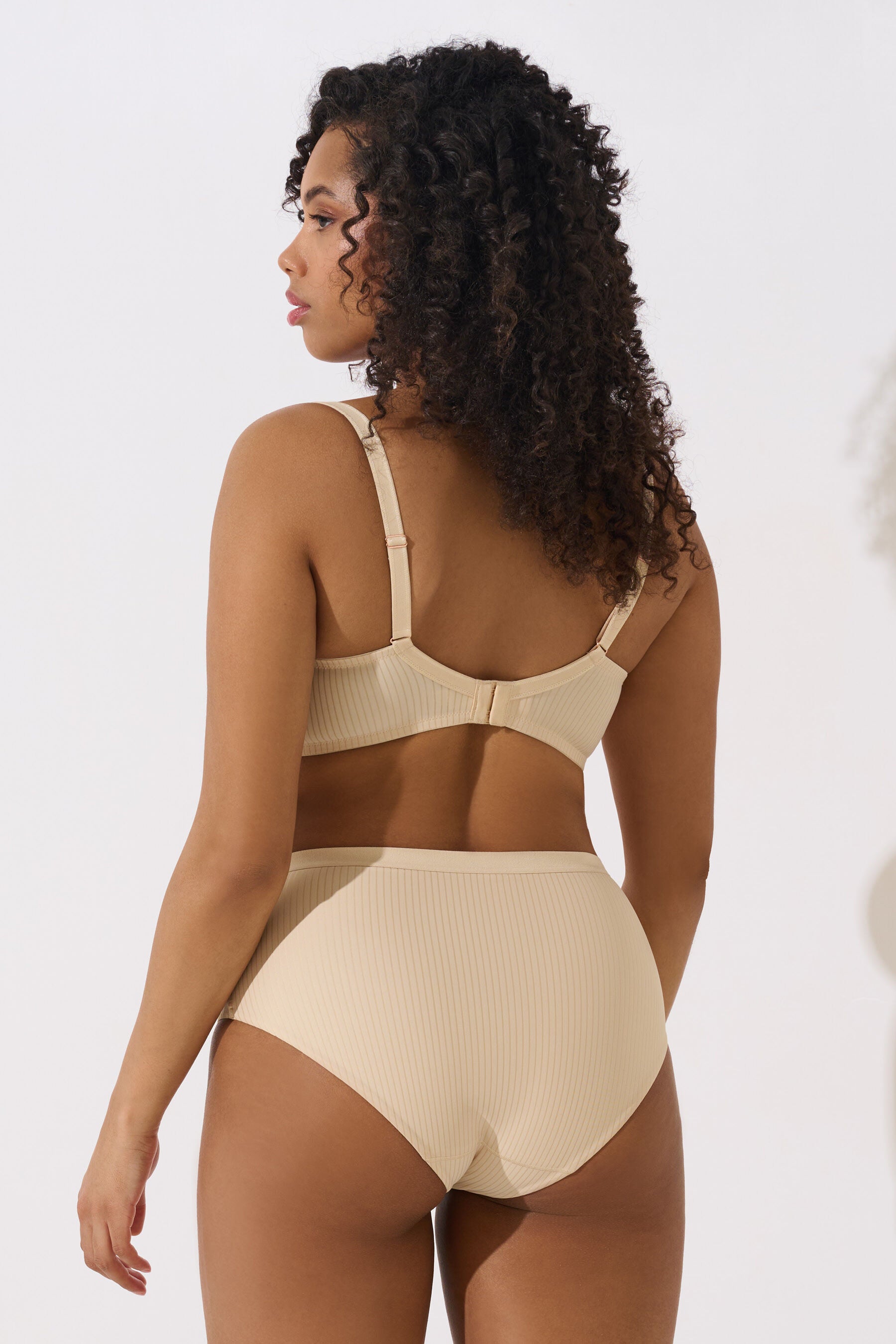 LAURATaille-slip2229122291VKvanilla__3